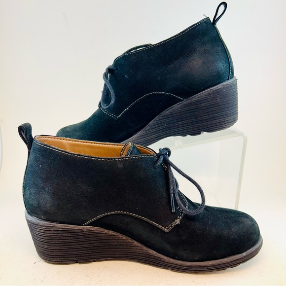 Dansko Black Suede Cadee Lace Up Chukka Ankle Booties Boots, size 36 5.5 6 - Picture 4 of 11